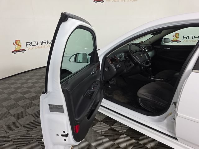 Used 2012 Chevrolet Impala LT w/ LT Sunroof Package FWD image 19