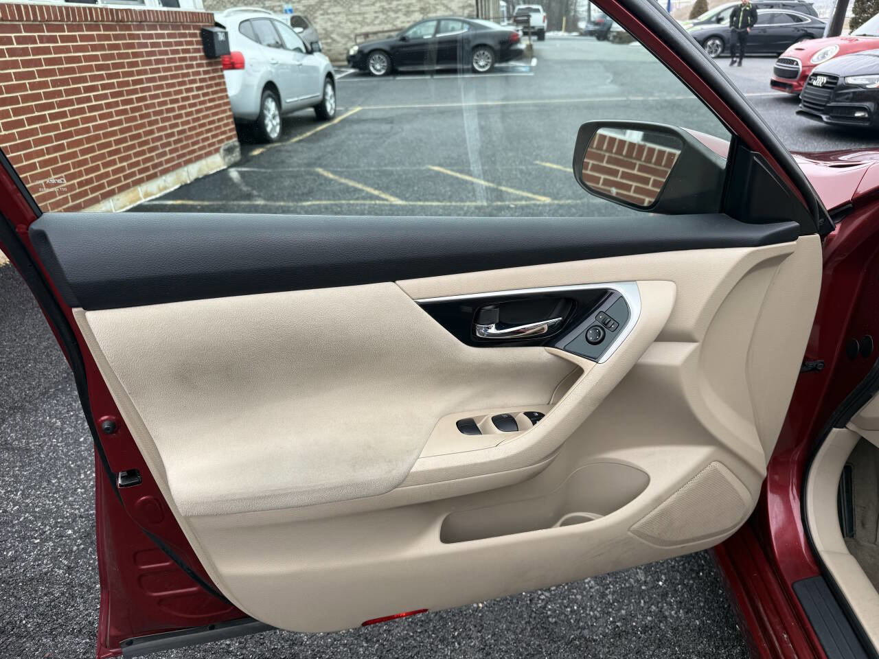 Used 2014 Nissan Altima 2.5 S image 10