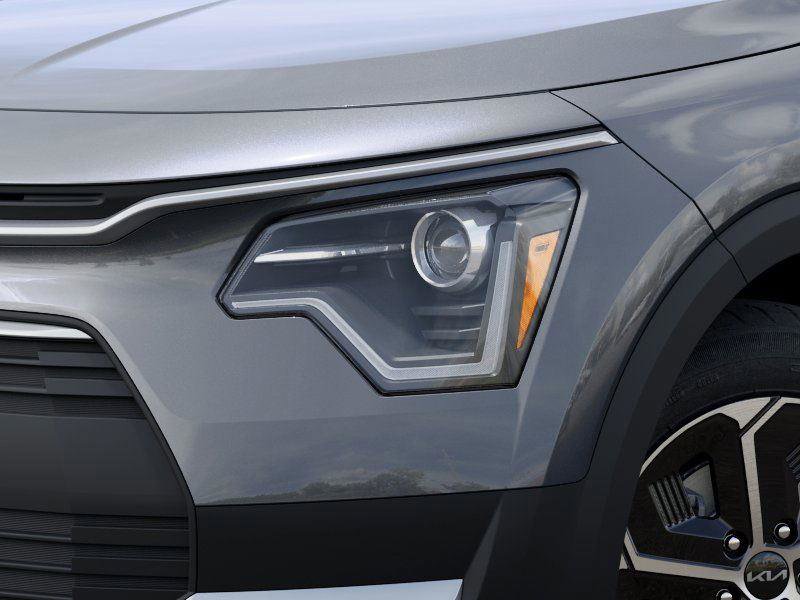 New 2025 Kia Niro LX image 10