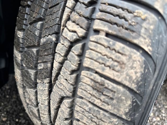 Used 2013 Lexus LS 460 AWD w/ Comfort Pkg image 28