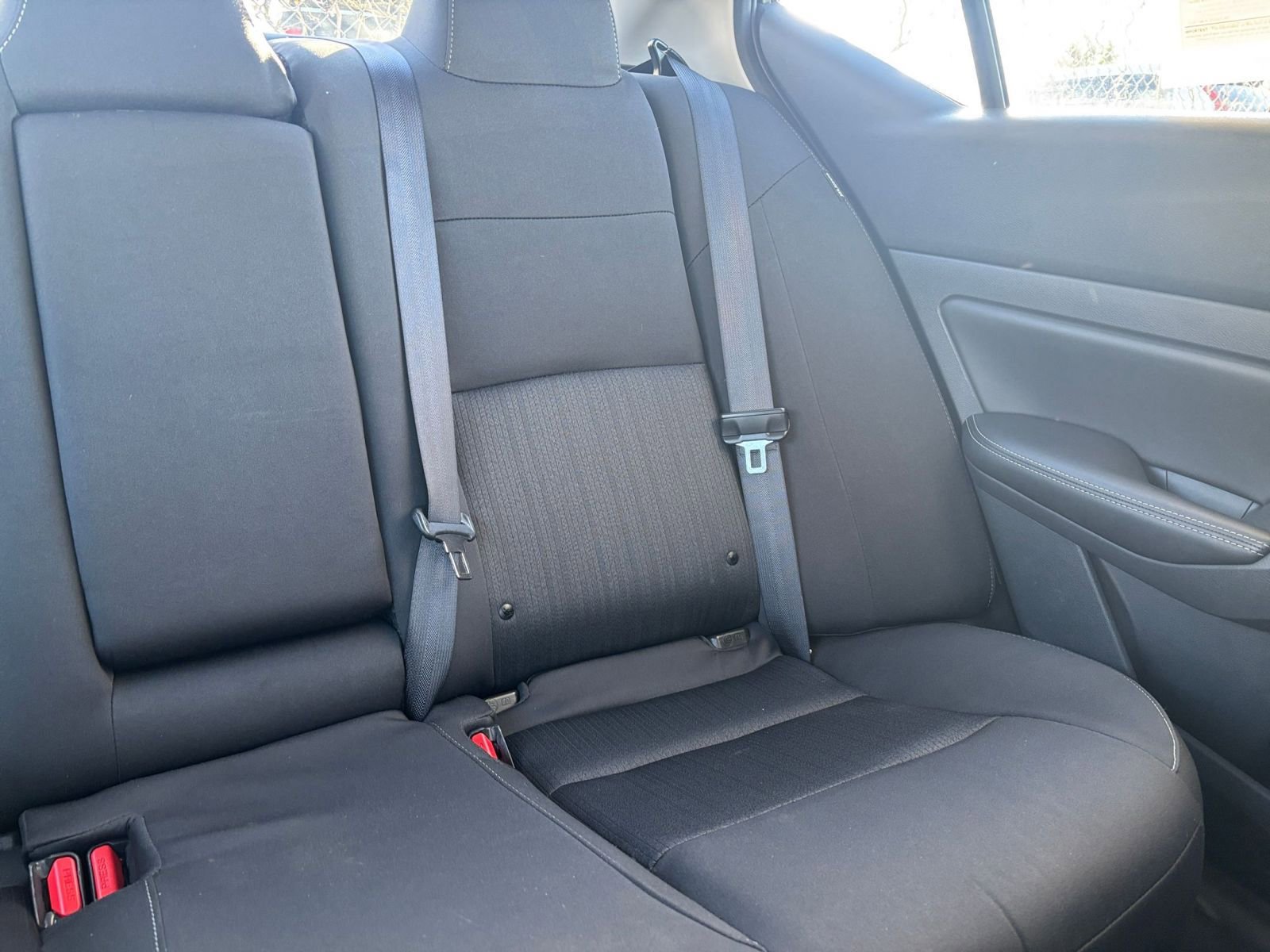 Used 2025 Nissan Altima 2.5 SV FWD image 31
