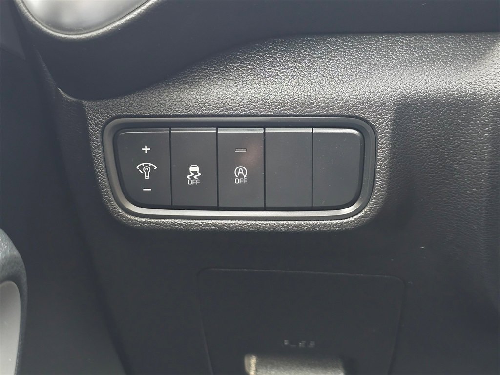 Used 2023 Kia Soul LX image 17