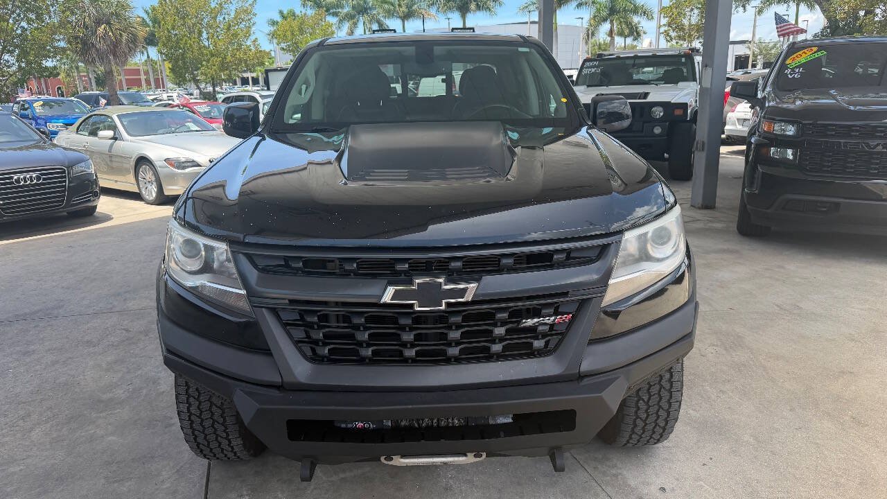 Used 2019 Chevrolet Colorado ZR2 w/ ZR2 Midnight Special Edition AWD/4WD image 2