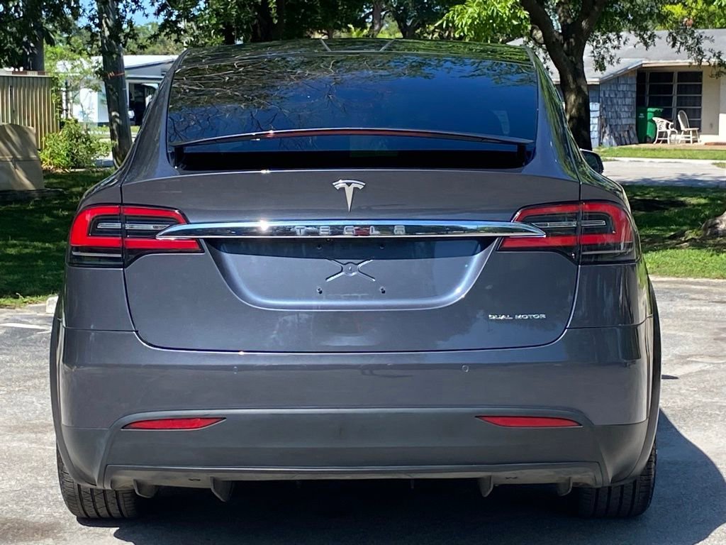 Used 2020 Tesla Model X Long Range AWD/4WD image 4
