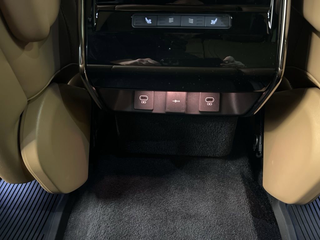 Used 2024 Land Rover Range Rover Sport SE image 27