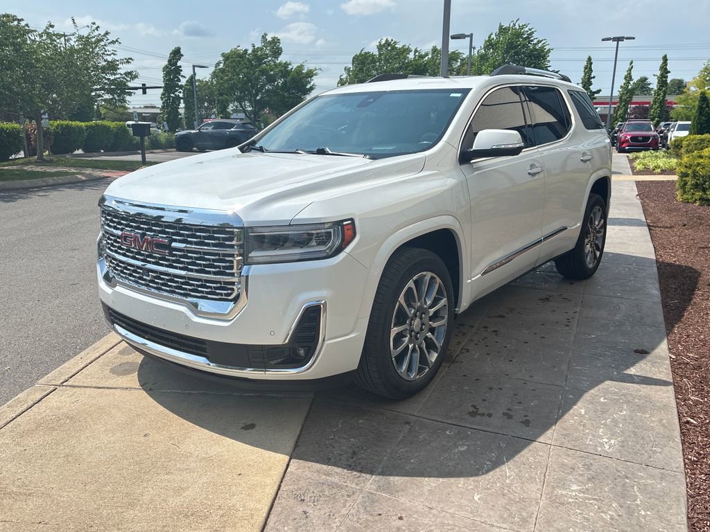Used 2022 GMC Acadia Denali w/ Denali Ultimate Package FWD image 8