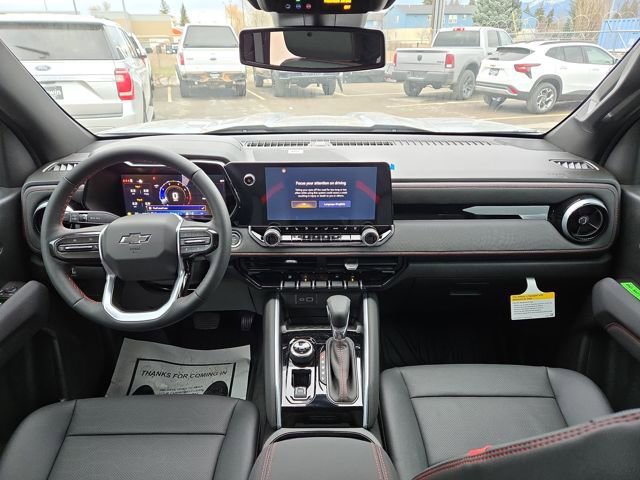 Used 2026 Chevrolet Colorado Z71 w/ Technology Package AWD/4WD image 3