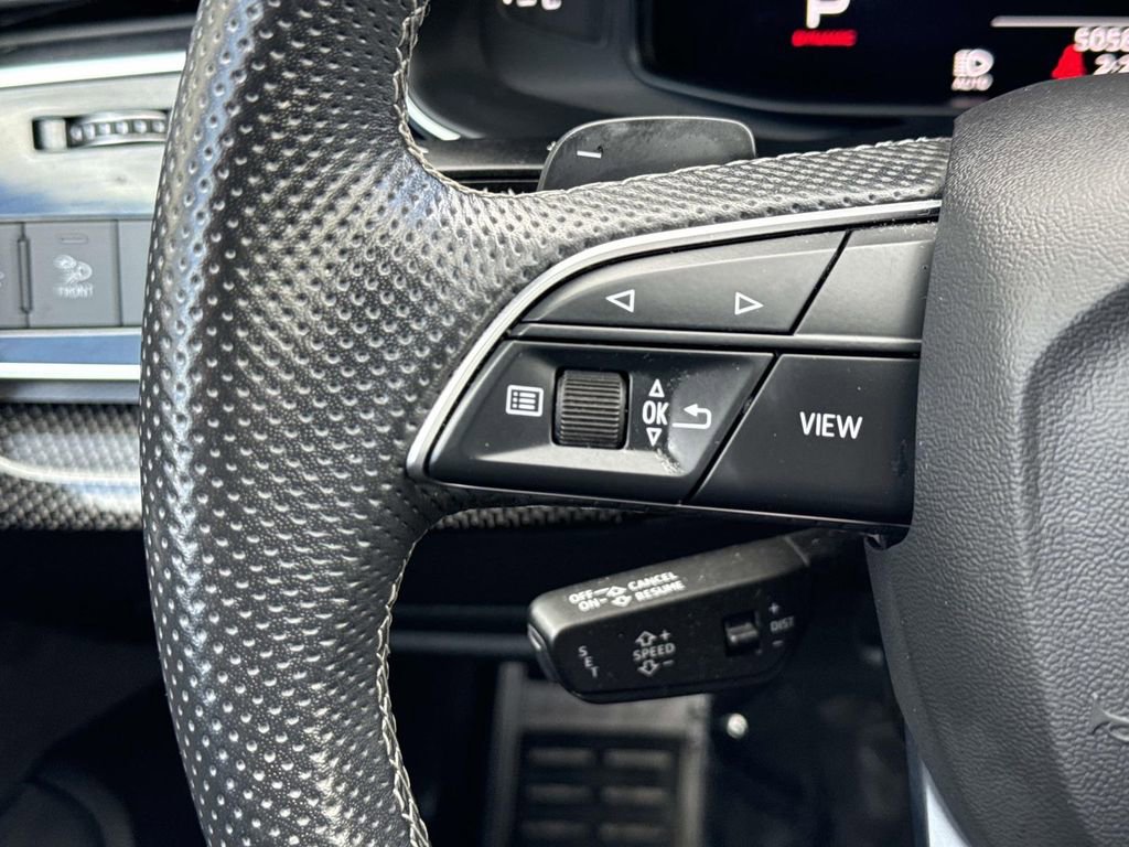 Used 2021 Audi SQ7 Premium Plus w/ Driver Assistance Package image 37