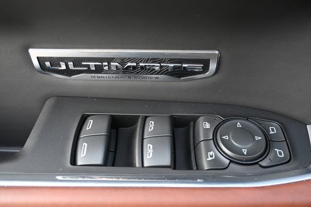 Used 2025 GMC Sierra 1500 Denali Ultimate image 11