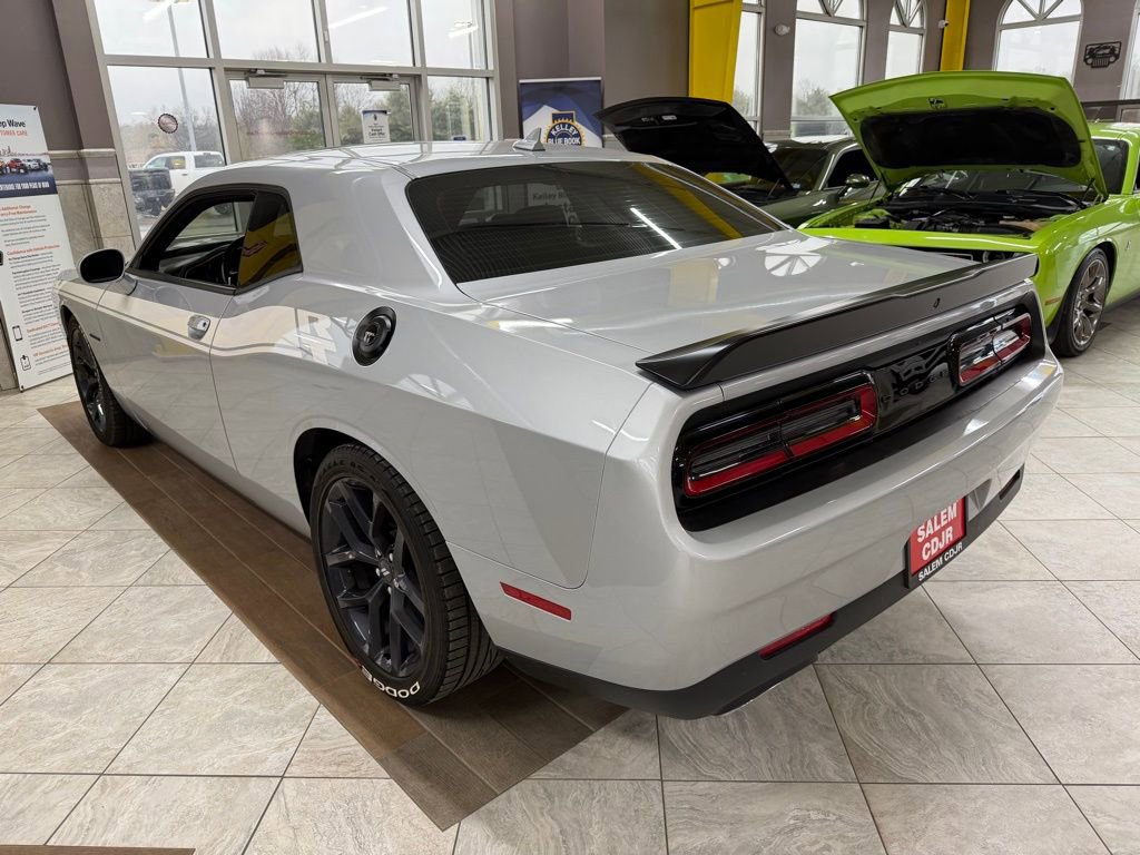 Used 2020 Dodge Challenger R/T w/ Plus Package image 21