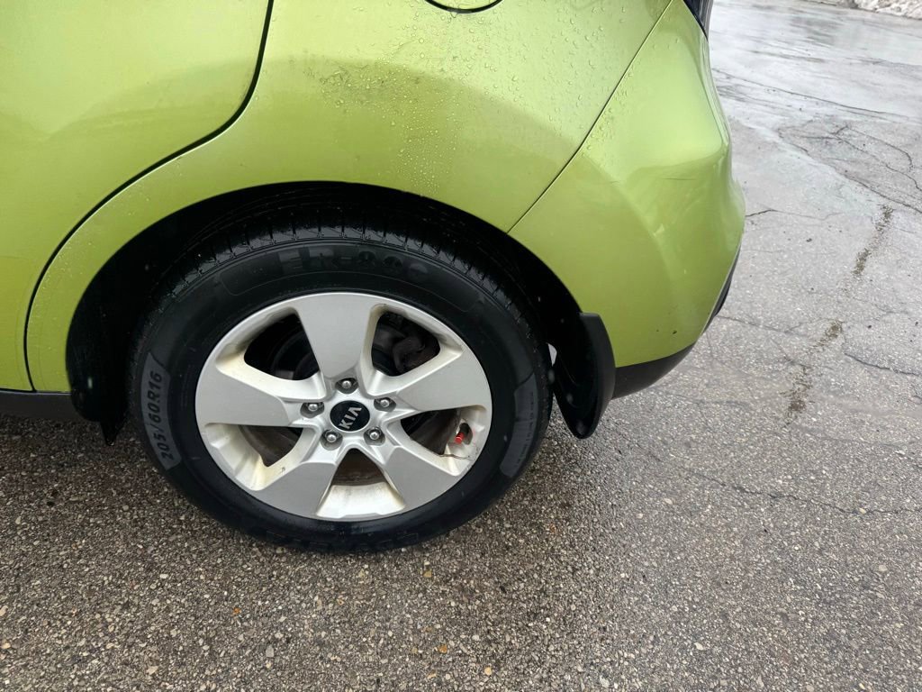 Used 2018 Kia Soul image 32