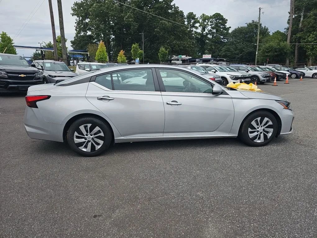 Used 2023 Nissan Altima 2.5 S image 6