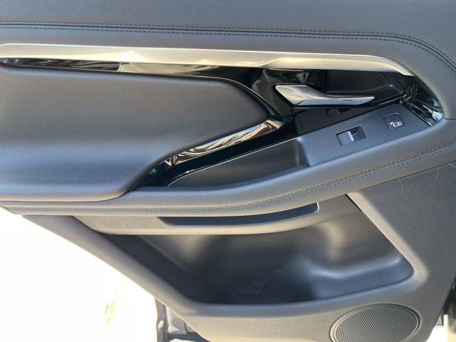 Used 2022 Land Rover Range Rover Evoque R-Dynamic SE image 37