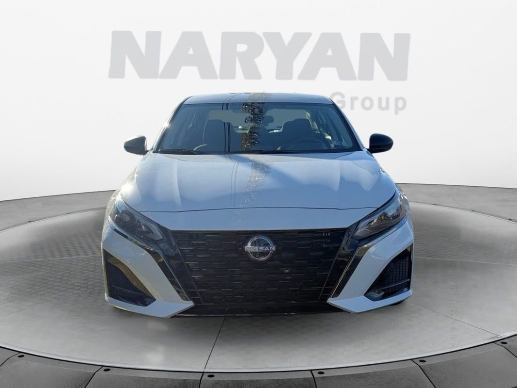 Used 2025 Nissan Altima 2.5 SV image 3