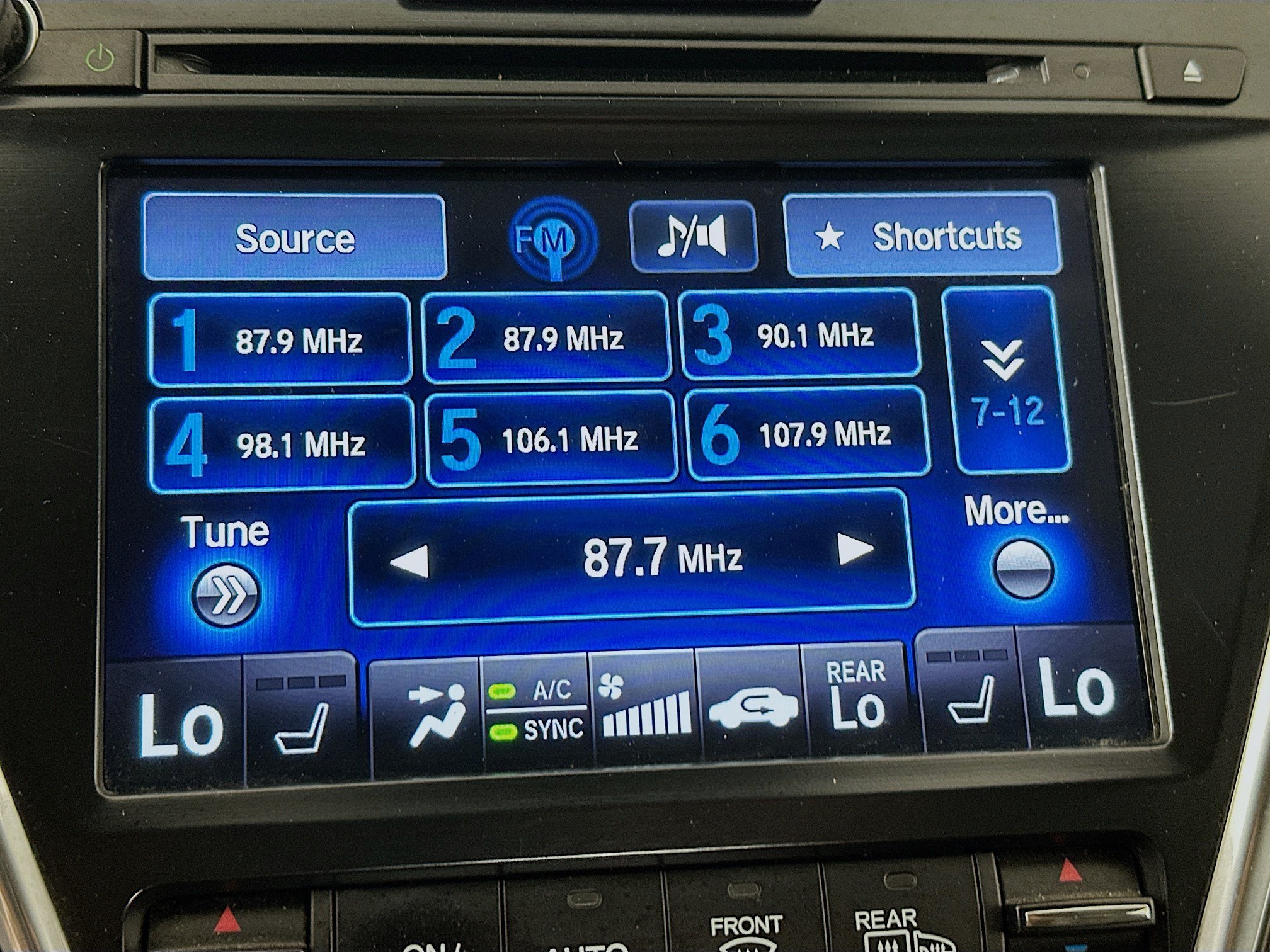 Used 2017 Acura MDX SH-AWD w/ Technology Package image 19