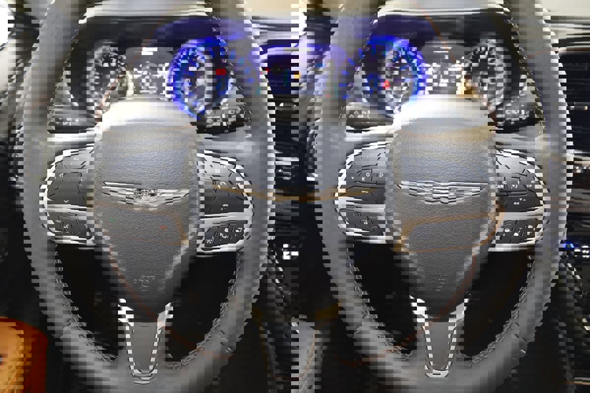 Used 2024 Chrysler Pacifica Pinnacle image 40