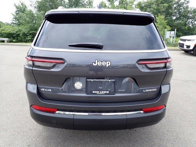 New 2025 Jeep Grand Cherokee L Laredo image 4