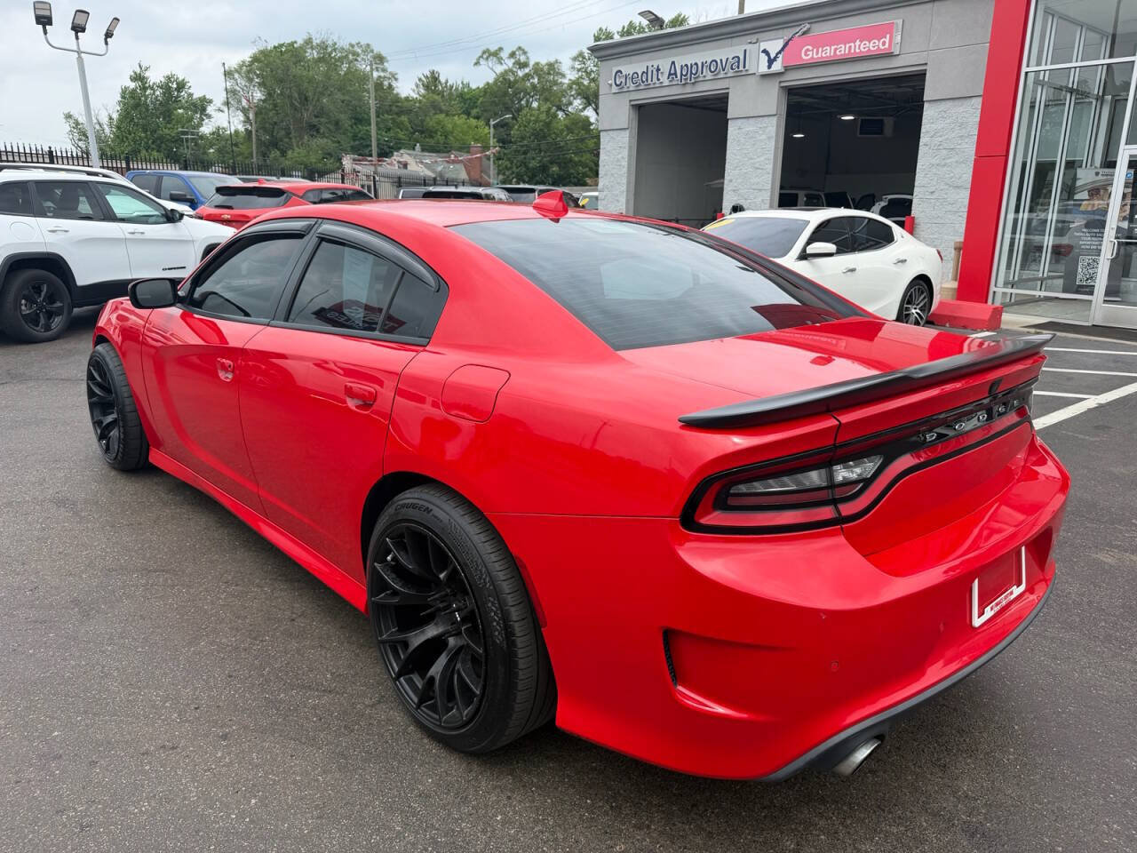 Used 2019 Dodge Charger Scat Pack RWD image 7