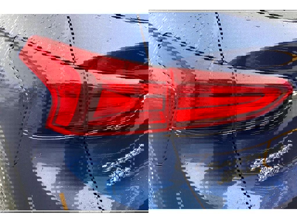 Used 2020 Hyundai Santa Fe SE image 29