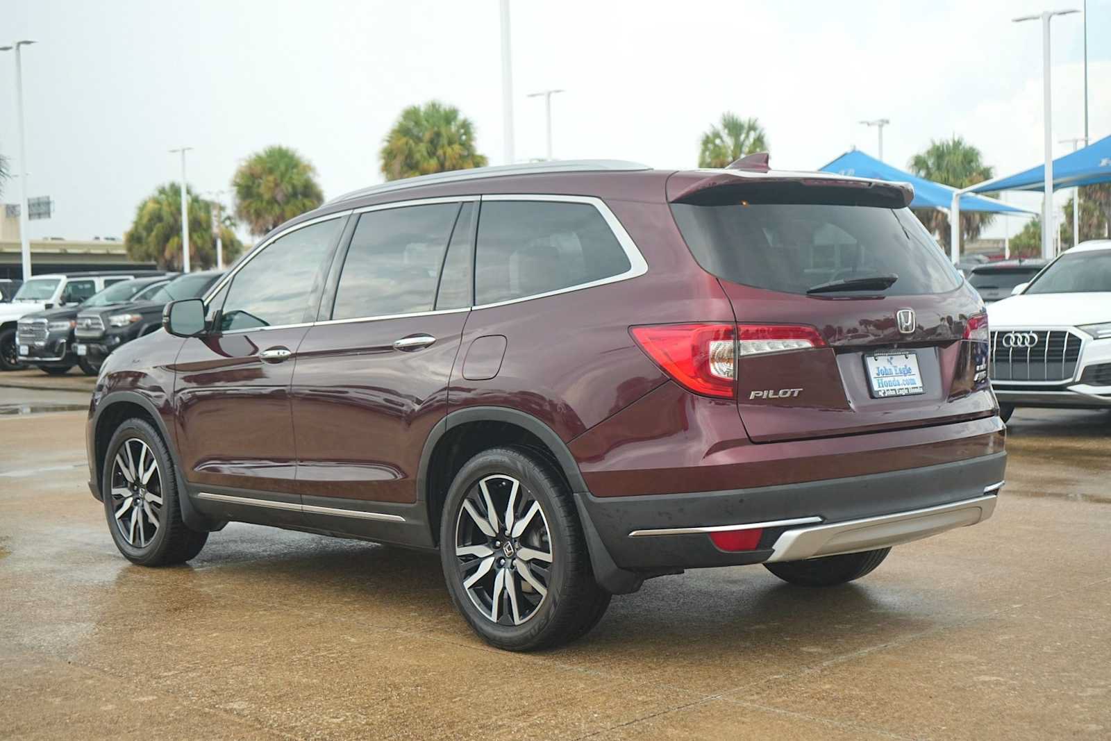 Used 2019 Honda Pilot Elite image 4