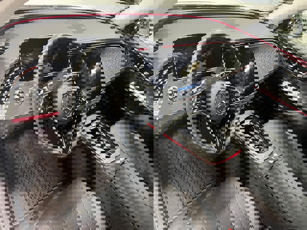 Used 2025 Mercedes-Benz E 350 4MATIC Sedan image 21