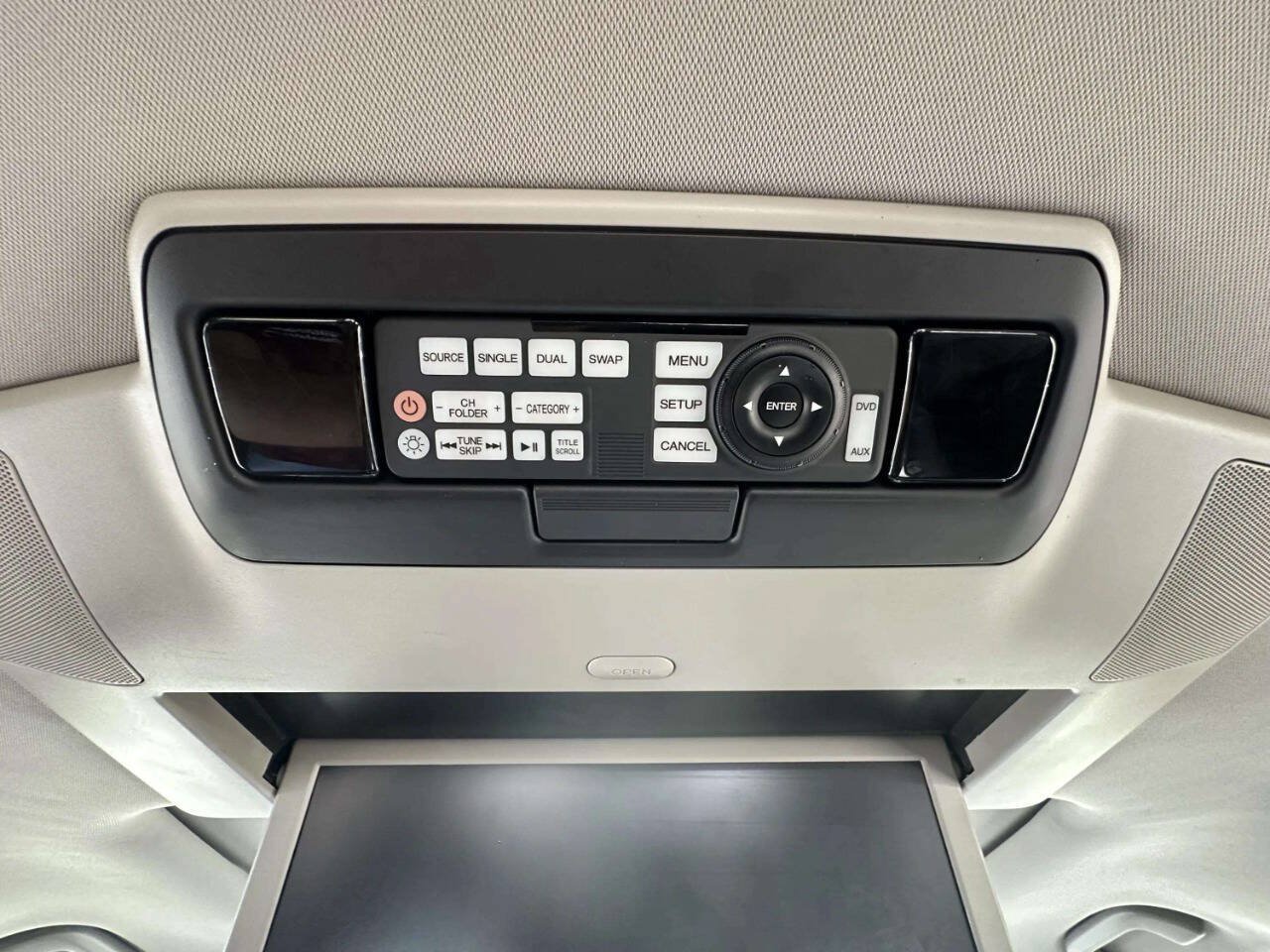 Used 2015 Honda Odyssey Touring Elite image 41