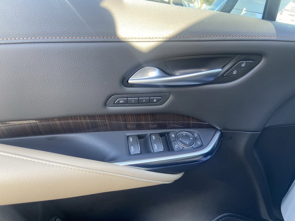 Certified 2025 Cadillac XT4 Premium Luxury image 19