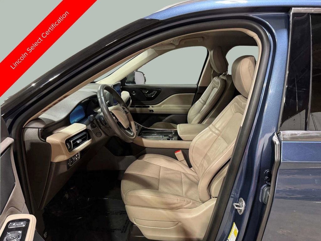 Certified 2020 Lincoln Aviator Reserve w/ Elements Package Plus AWD/4WD image 5