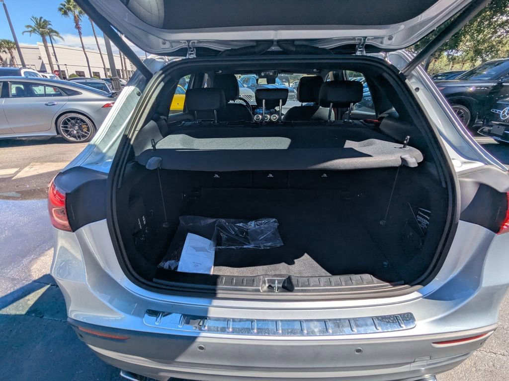 Certified 2024 Mercedes-Benz GLA 35 AMG 4MATIC image 25