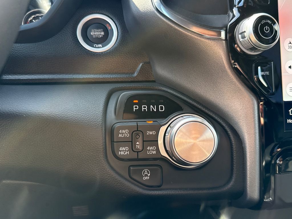 Used 2025 RAM 1500 Laramie image 23