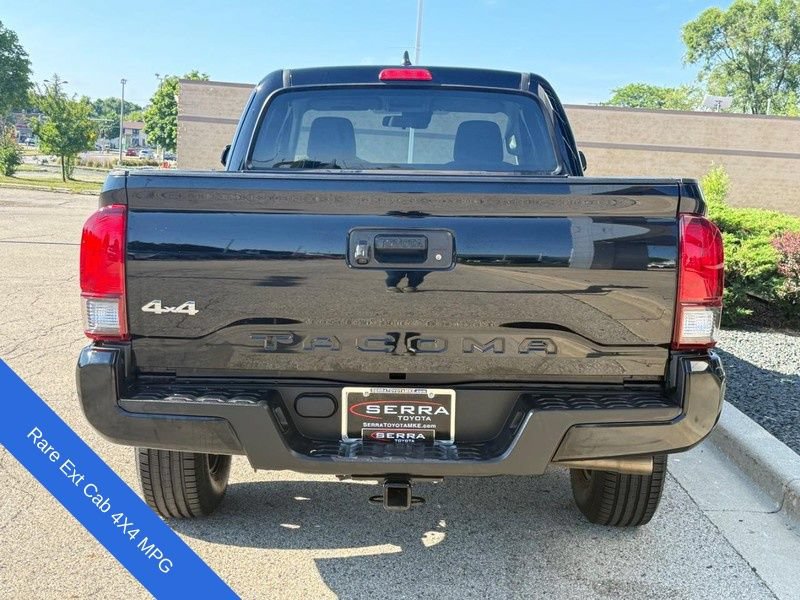 Used 2022 Toyota Tacoma SR AWD/4WD image 3