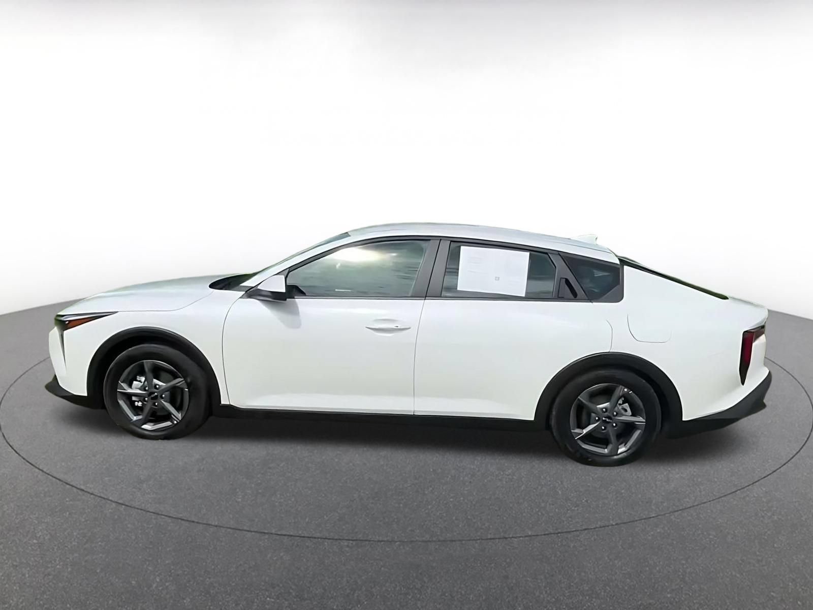 Used 2026 Kia K4 FWD image 8