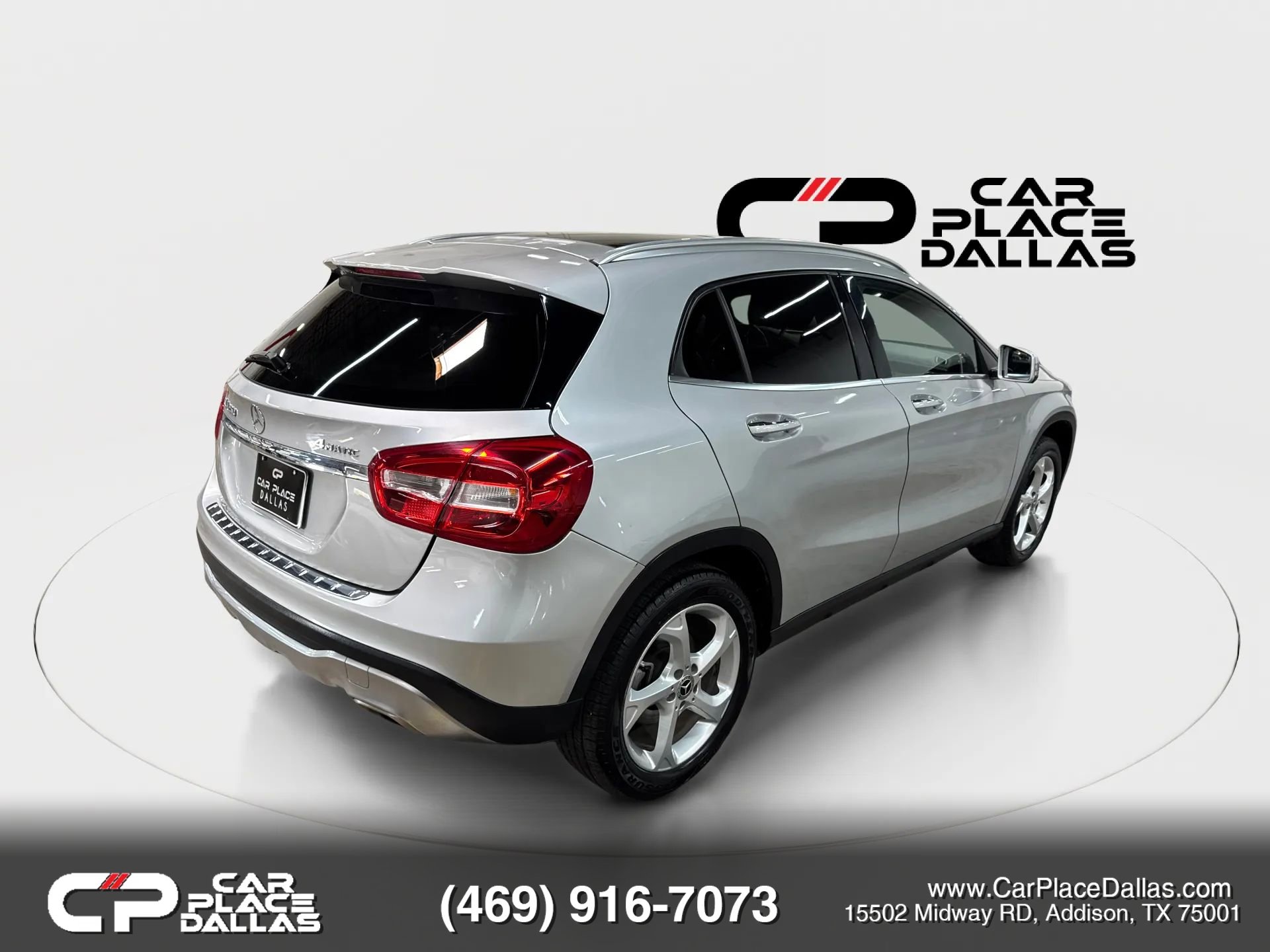Used 2018 Mercedes-Benz GLA 250 4MATIC w/ Premium Package image 13