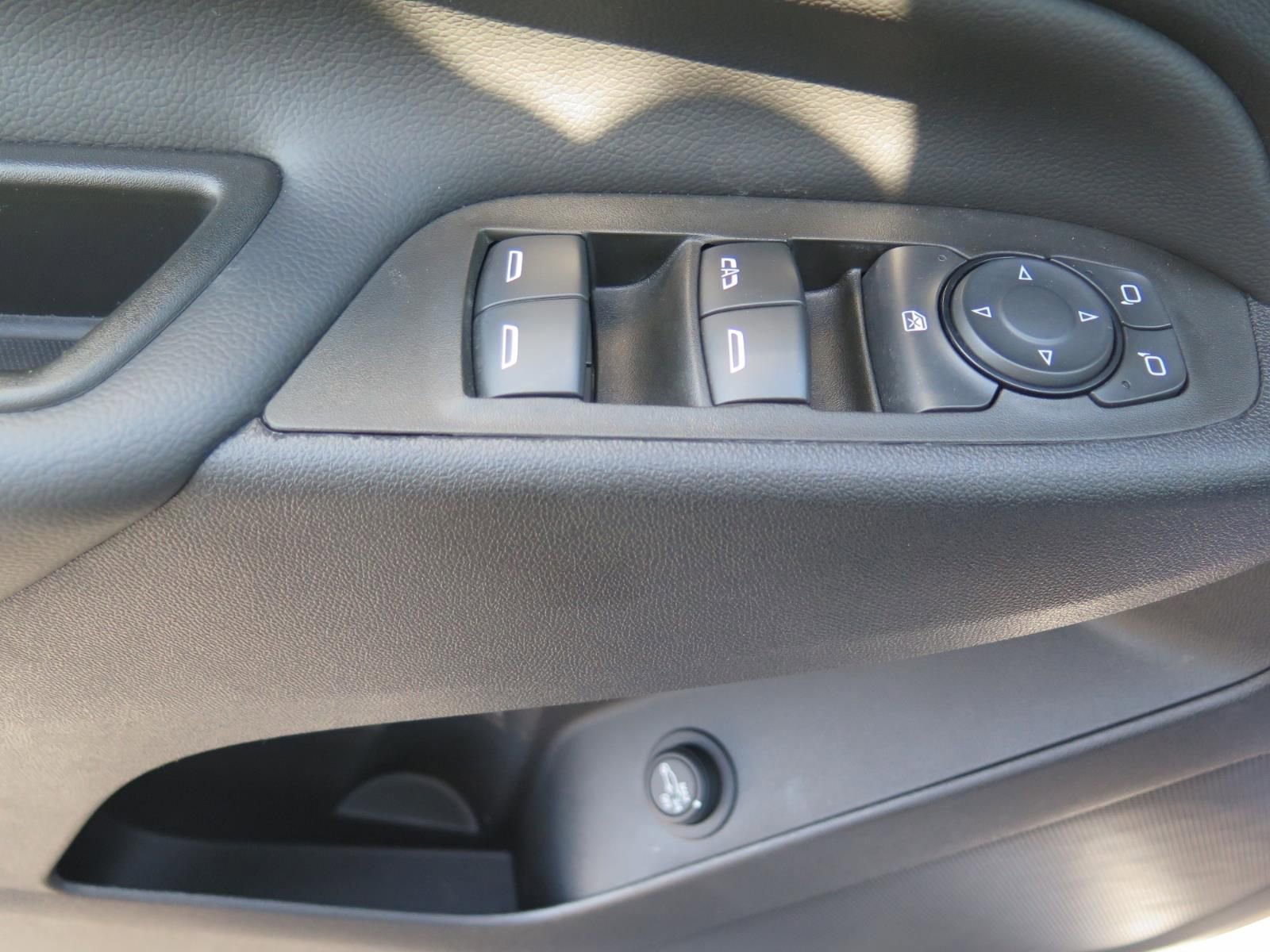 Used 2024 Chevrolet Equinox LT FWD image 11
