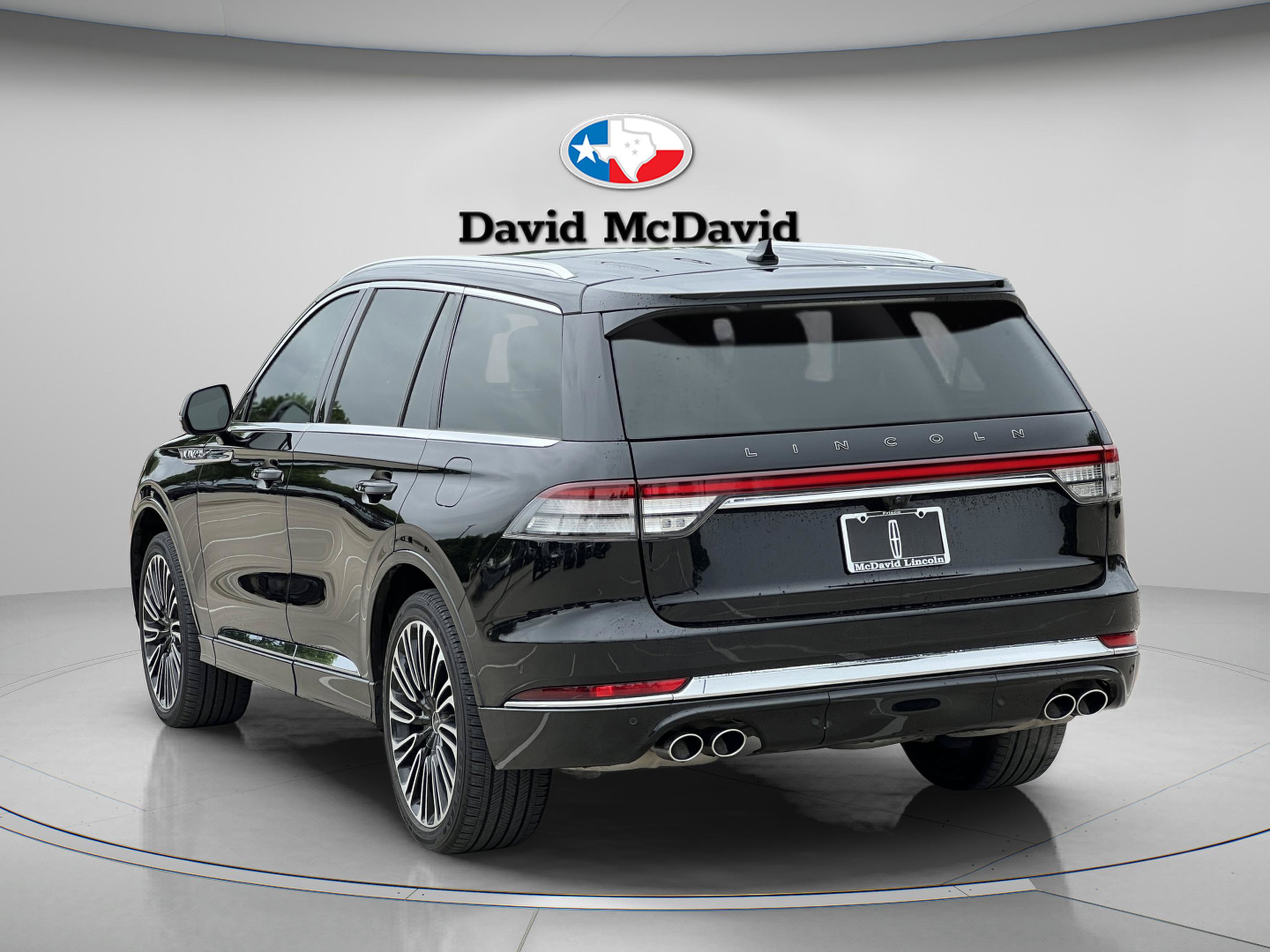 Certified 2024 Lincoln Aviator Black Label w/ Class IV Trailer Tow Package AWD/4WD image 5