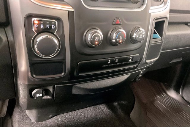 Used 2024 RAM 1500 Warlock RWD image 15
