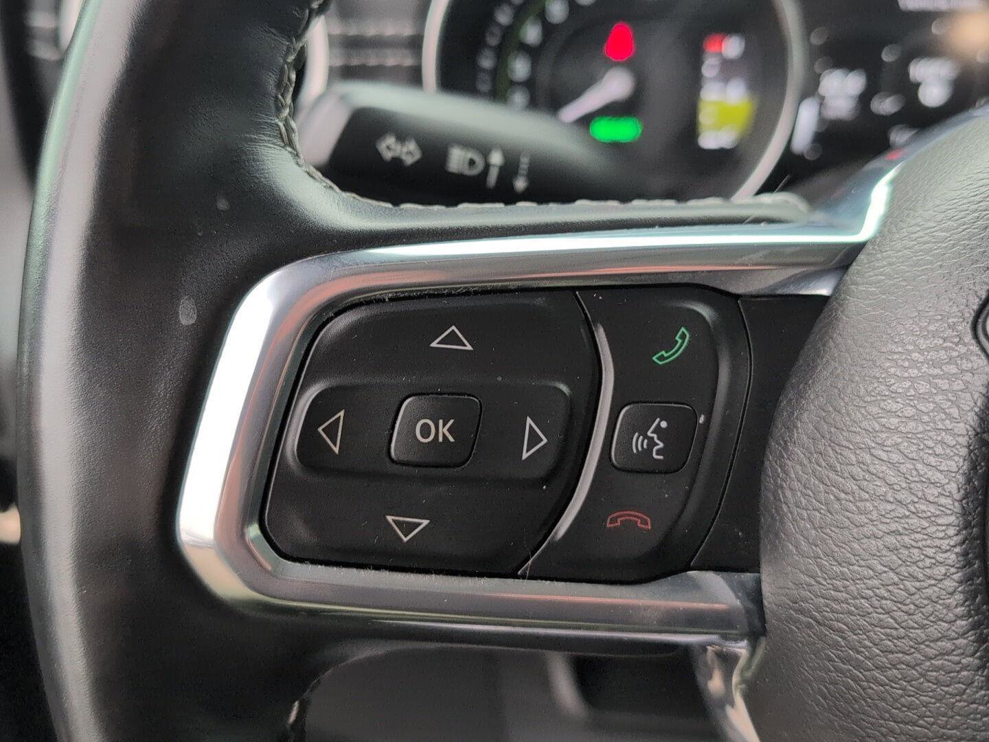 Used 2023 Jeep Wrangler Sahara w/ Cold Weather Group image 25