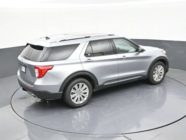 Used 2022 Ford Explorer Limited w/ Equipment Group 301A AWD/4WD image 64
