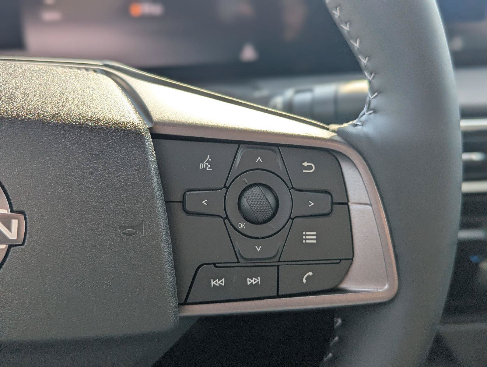 New 2026 Nissan Sentra SV w/ SV Convenience Package FWD image 24