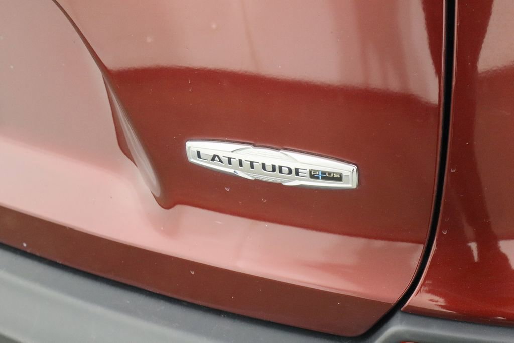 Used 2020 Jeep Cherokee Latitude Plus w/ Comfort/Convenience Group image 42