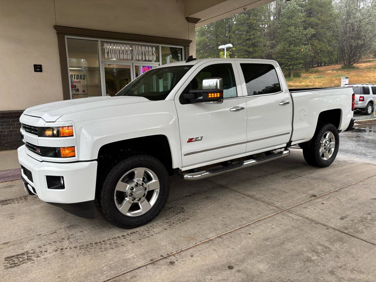 Used 2016 Chevrolet Silverado 2500 LTZ w/ Custom Sport Edition AWD/4WD image 4