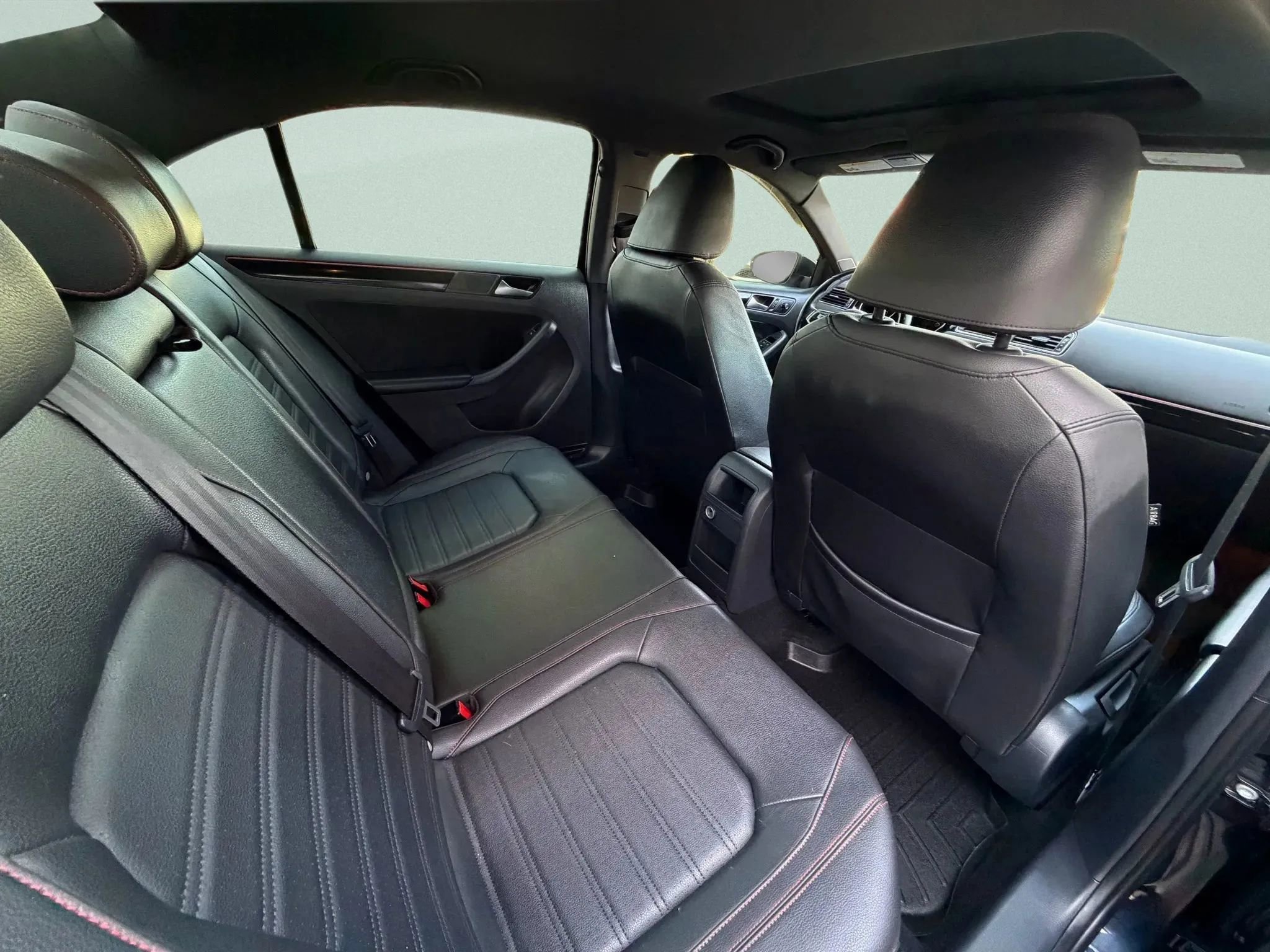 Used 2016 Volkswagen Jetta GLI SEL FWD image 15