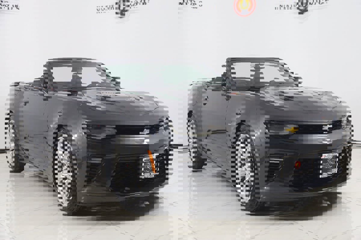 Used 2017 Chevrolet Camaro SS image 50