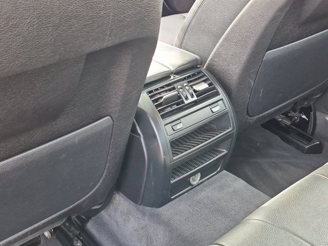 Used 2015 BMW 528i xDrive Sedan AWD/4WD image 18