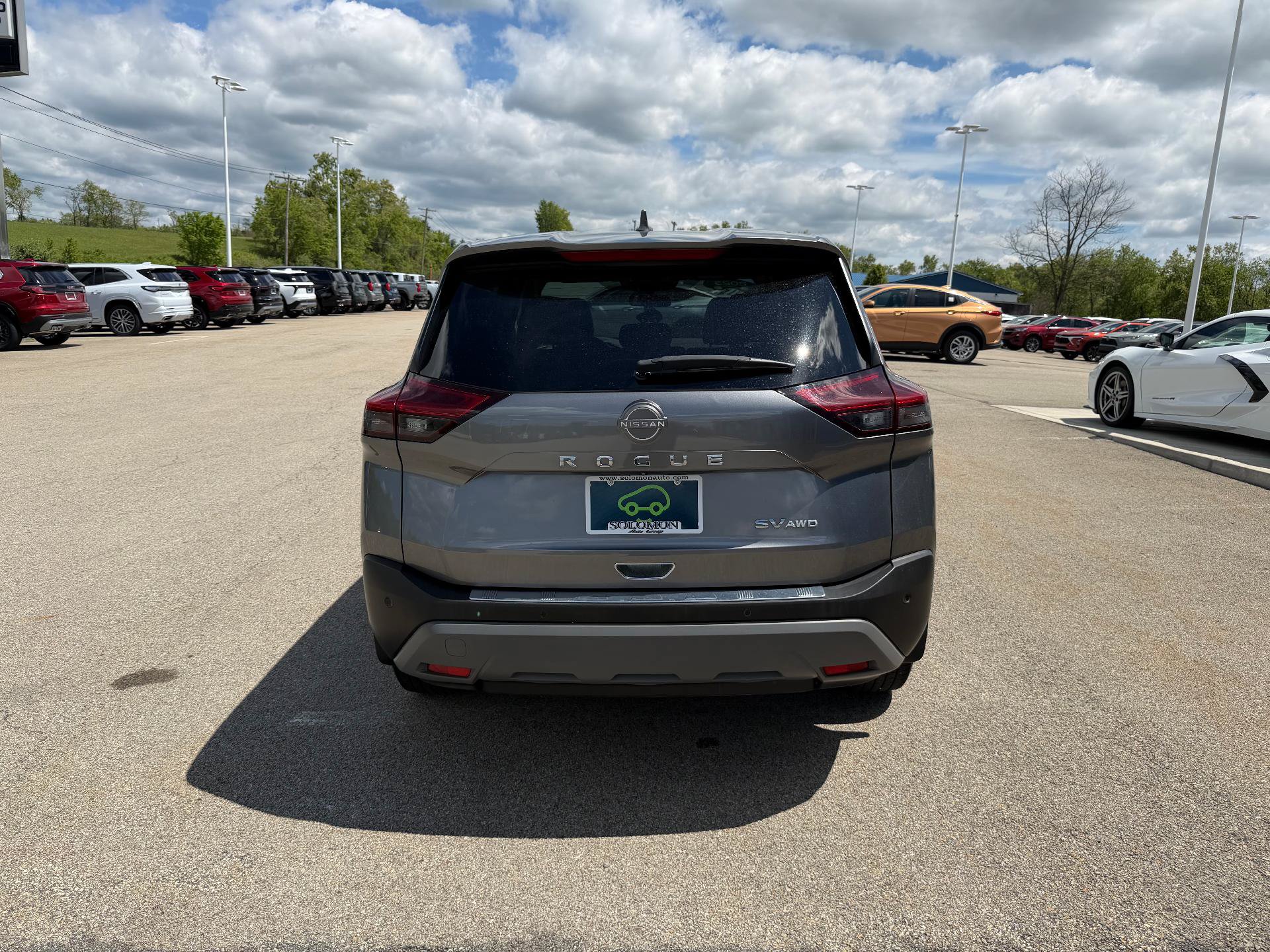Used 2023 Nissan Rogue SV AWD/4WD image 5