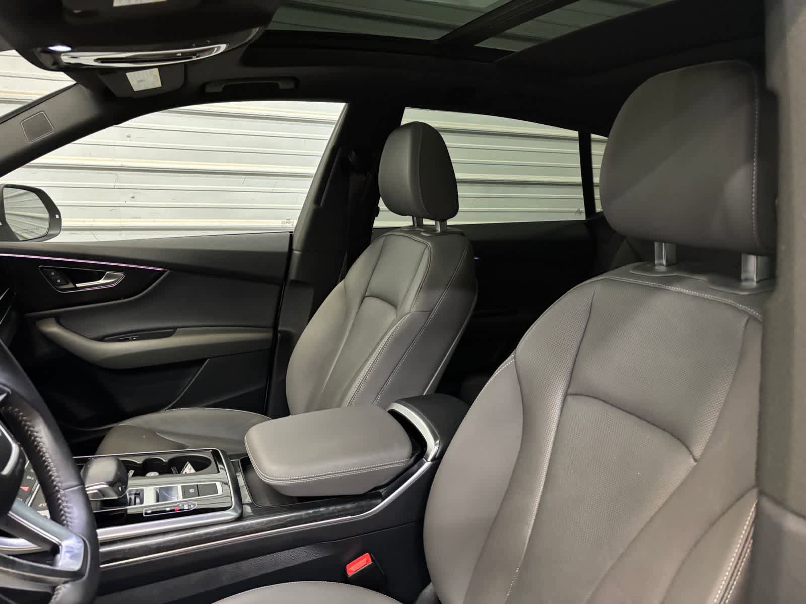 Used 2019 Audi Q8 Premium Plus w/ Premium Plus image 8