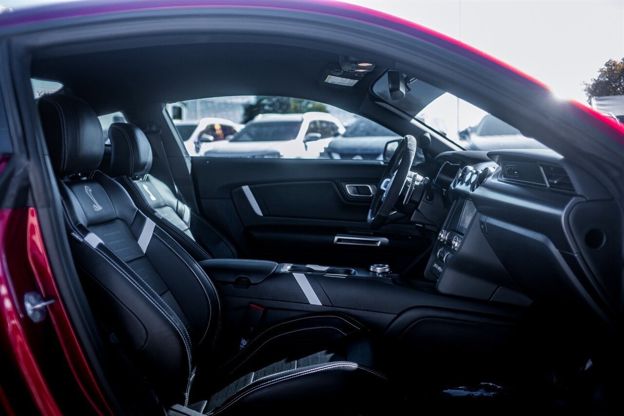 Used 2021 Ford Mustang Shelby GT500 w/ Technology Package image 33