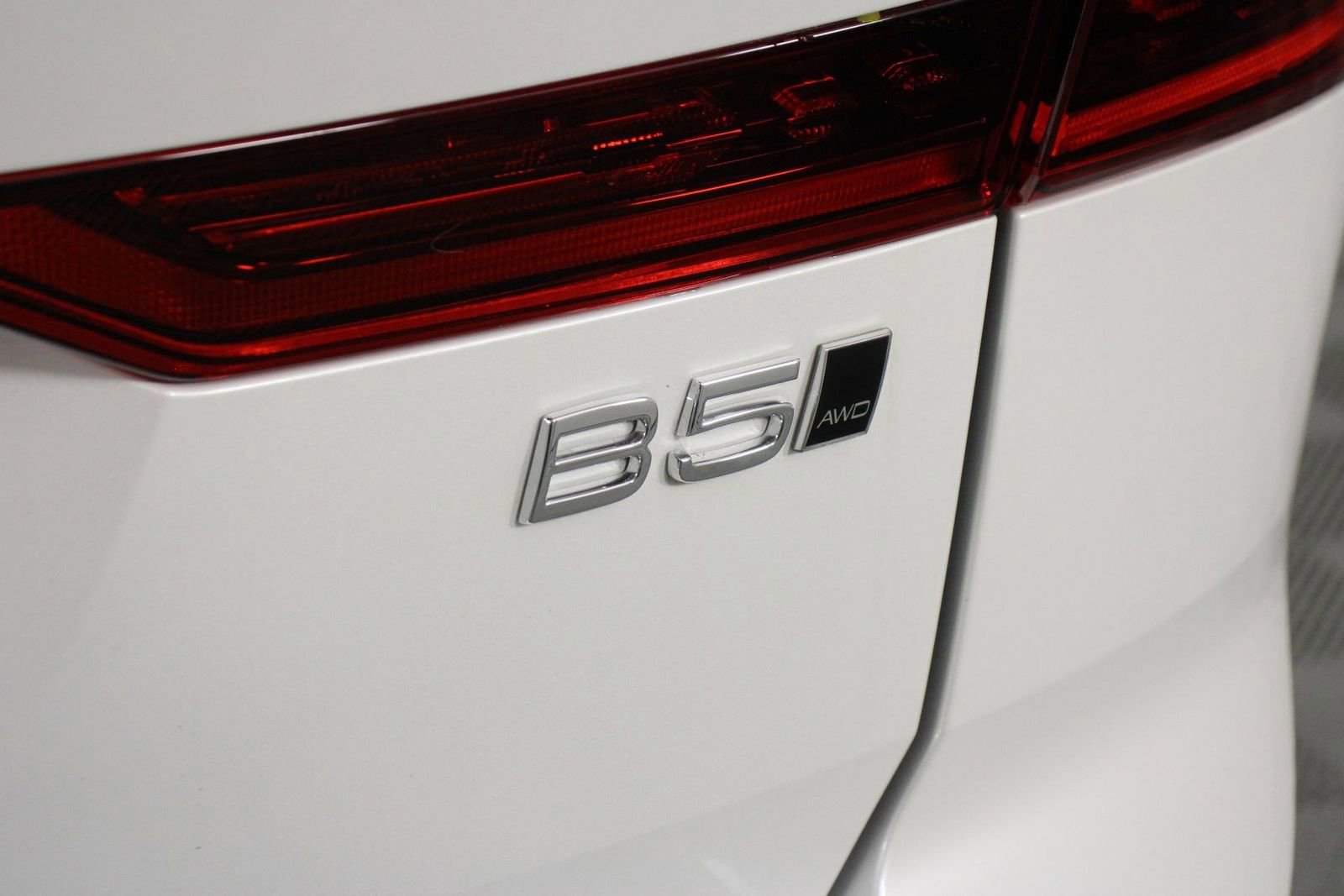 Certified 2026 Volvo XC60 B5 Plus AWD/4WD image 20