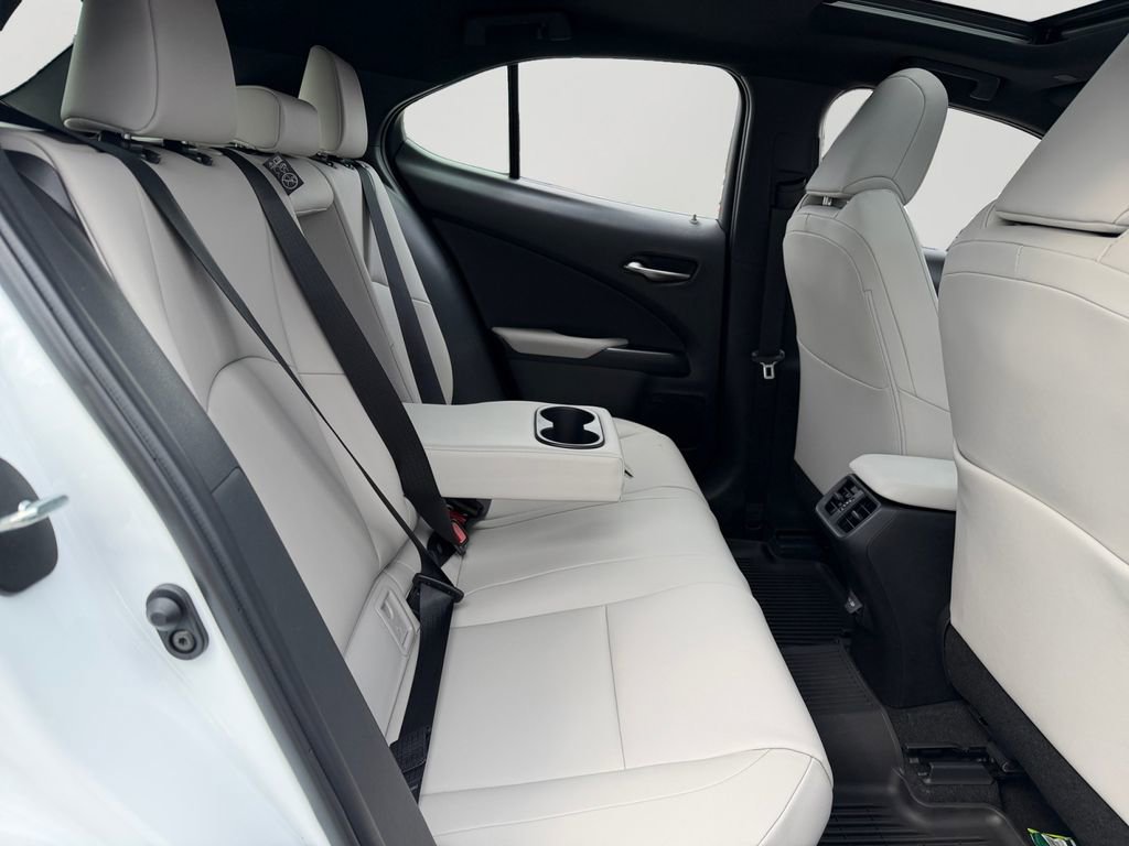 Used 2025 Lexus UX 300h AWD w/ Cold Area Package image 9