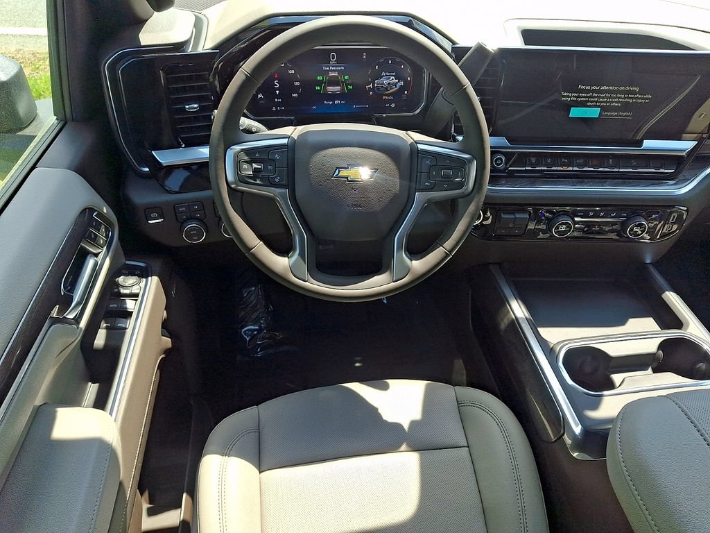 New 2026 Chevrolet Silverado 2500 LTZ w/ LTZ Plus Package AWD/4WD image 7